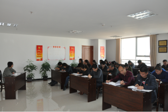 集團(tuán)黨委委員、副總經(jīng)理劉玲同志宣講黨的十九大精神